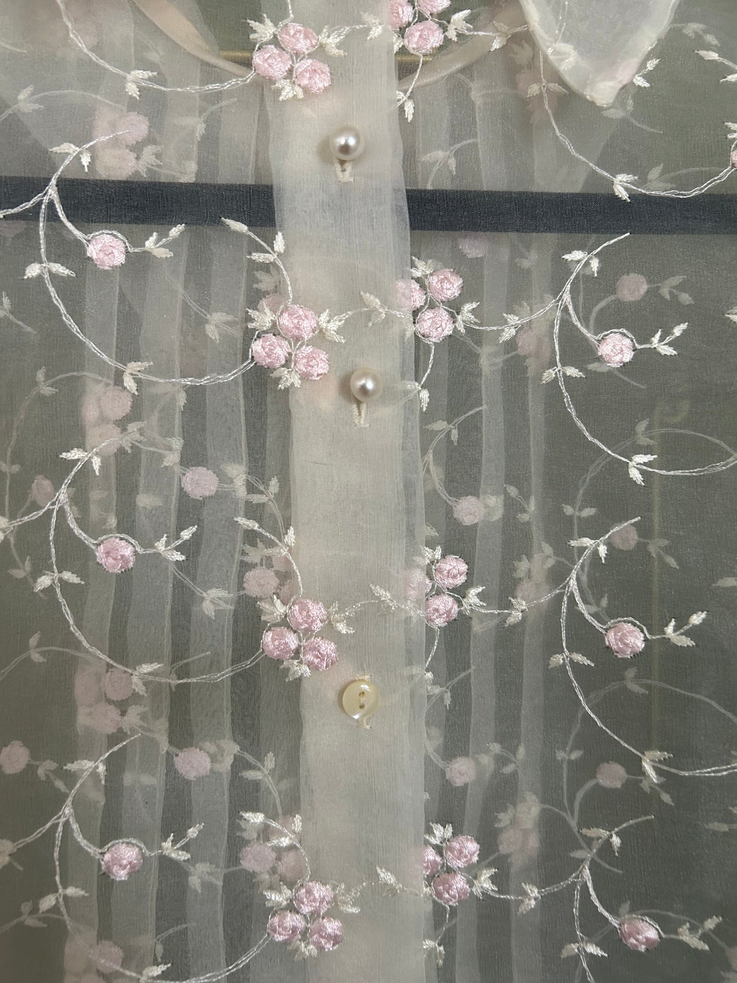 Vintage 1950s Size 8 Pretty Cream Organza Pink Floral Embroidered Button Back Blouse/Top