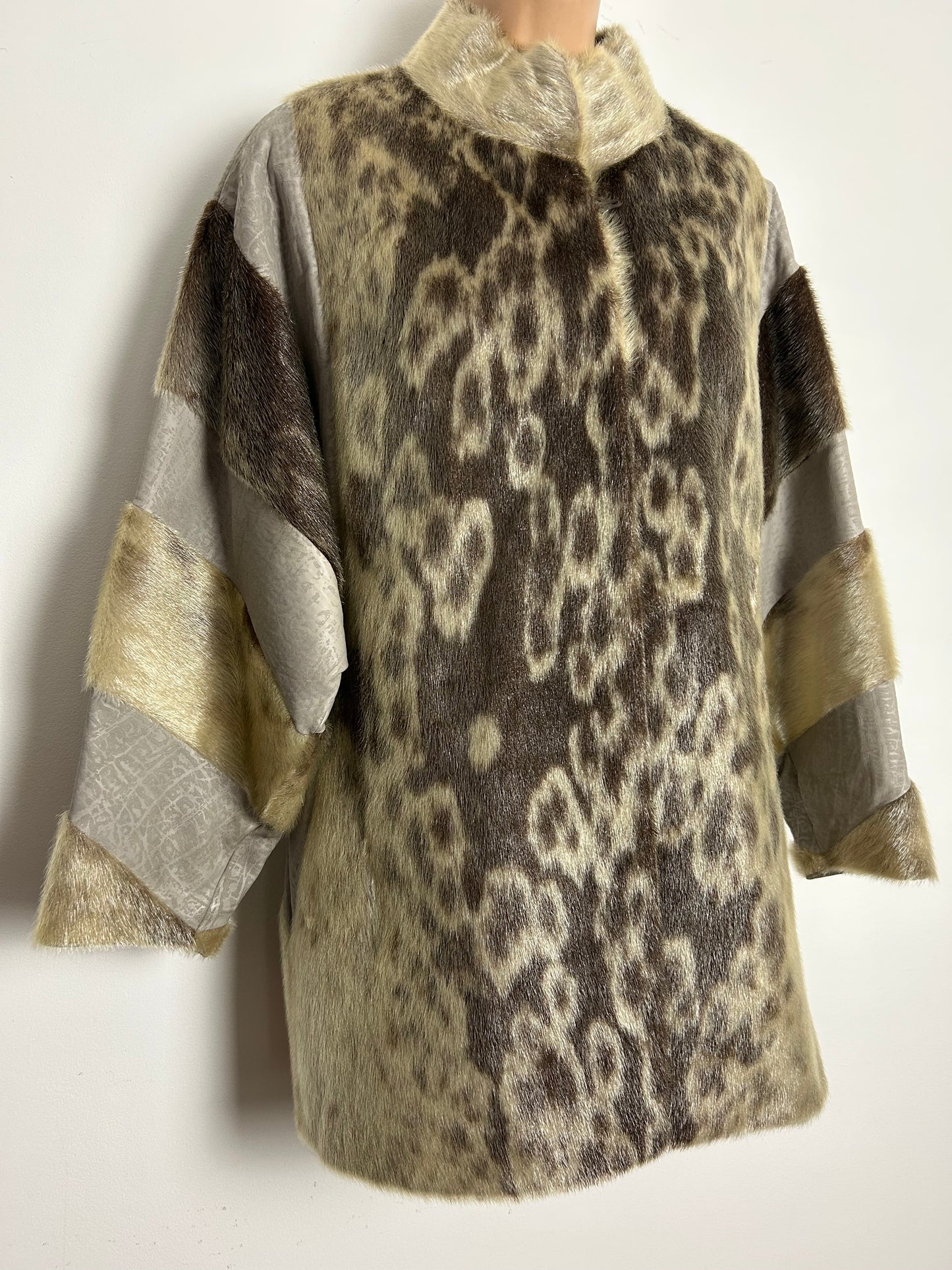 Vintage 1980s SCHRADER Size 12 Beige & Brown Tones Suede & Fur Animal Print Oversize Jacket