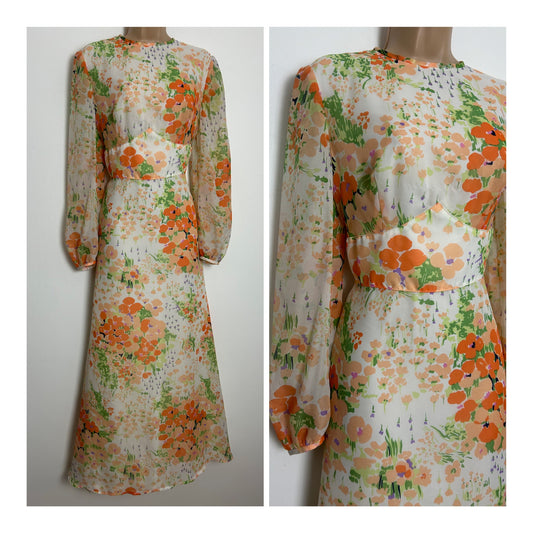 Vintage 1970s Size 12-14 Pretty White & Orange Floral Print Chiffon Long Sleeve Summer Maxi Dress