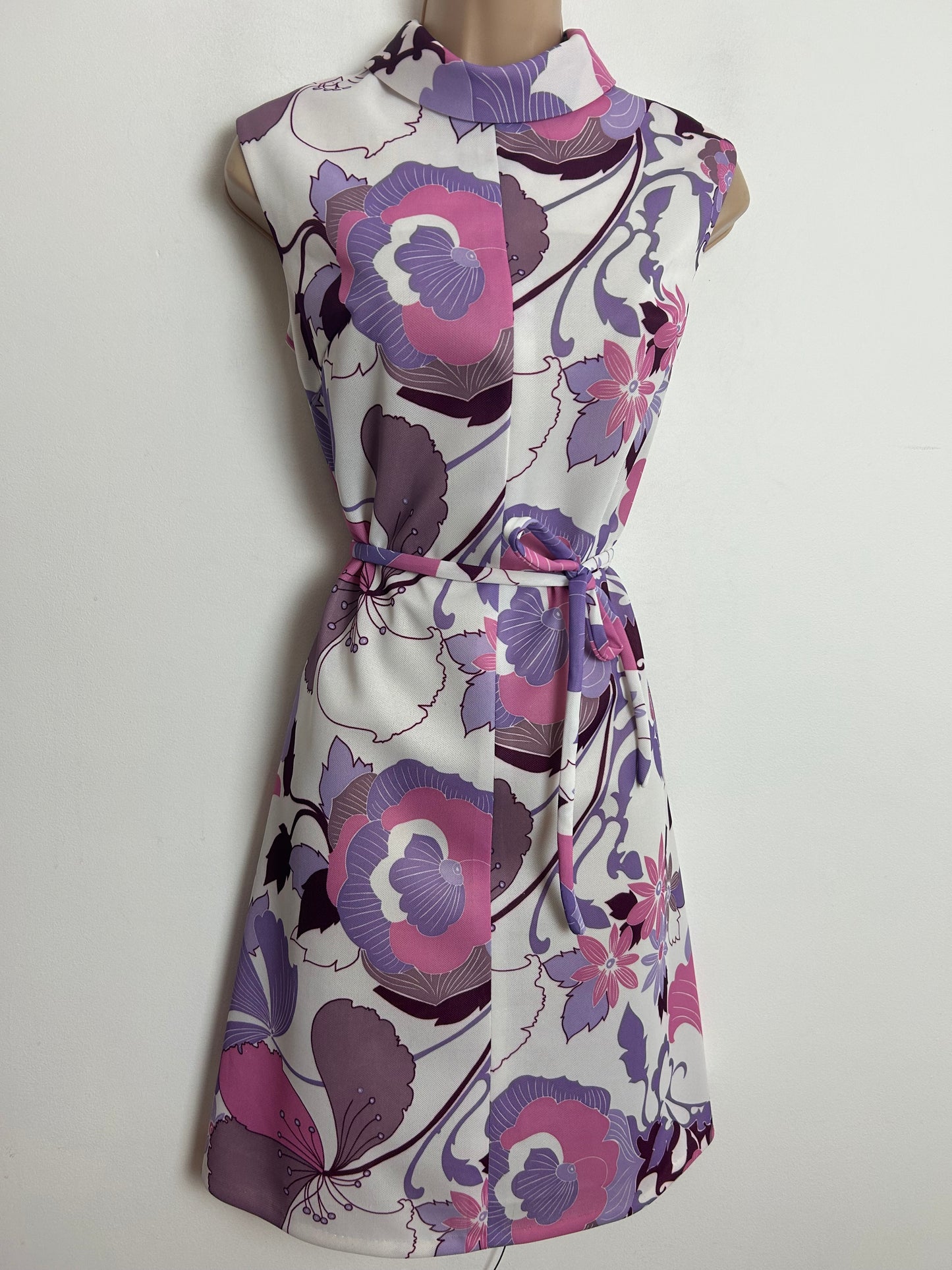 Vintage Early 1970s ST MICHAEL Size 10 White Pink Lilac & Plum Floral Print Sleeveless Belted Mod Dress