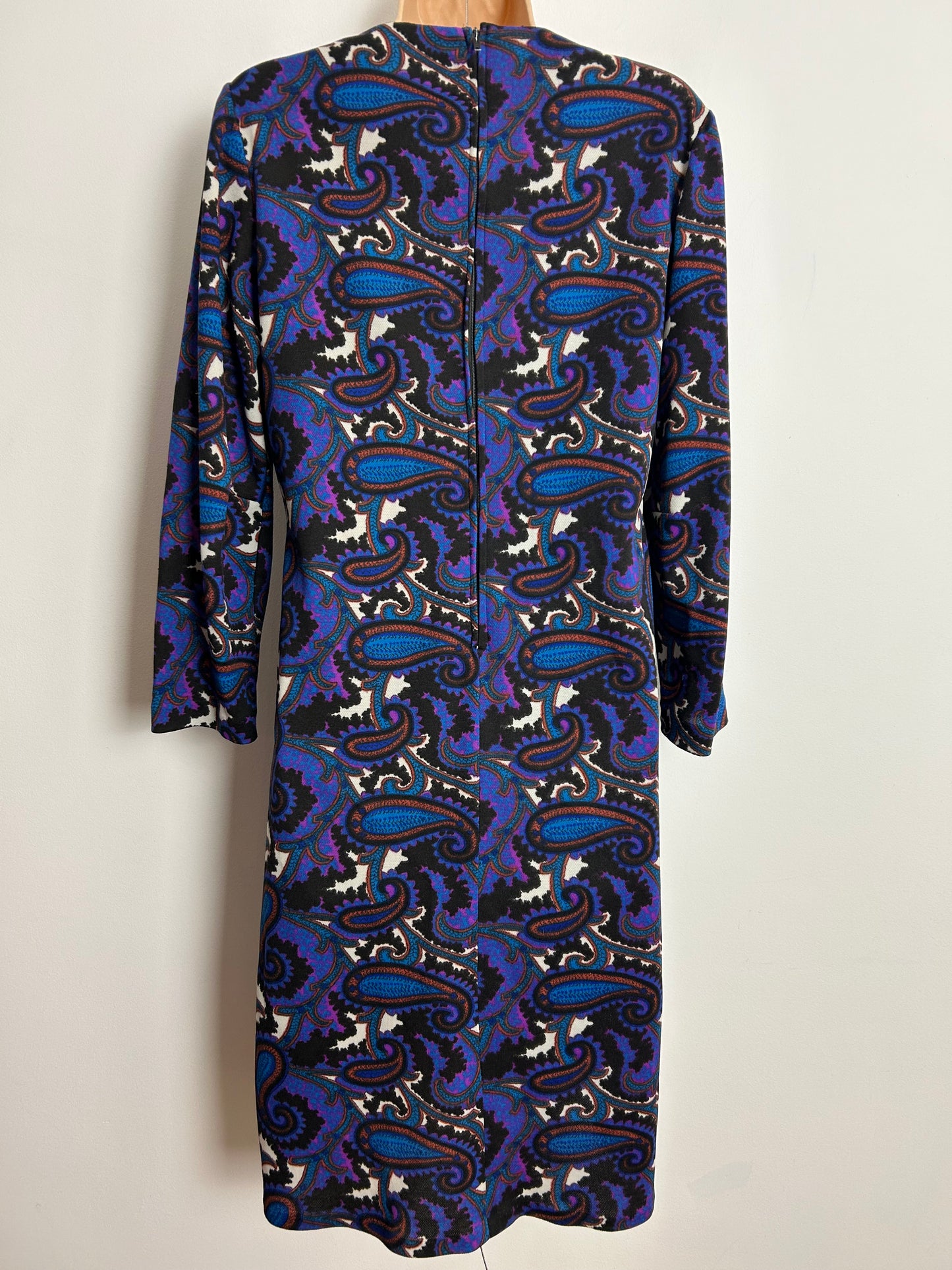 Vintage 1960s FULTON UK Size 12-14 Black Blue & Dark Pink Paisley Print Long Sleeve Mod Shift Dress