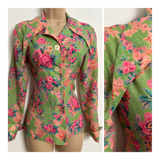 Vintage 1970s Size 8 Green Pink & Coral Floral Print Dagger Collar Long Sleeve Turn Up Cuff Shirt