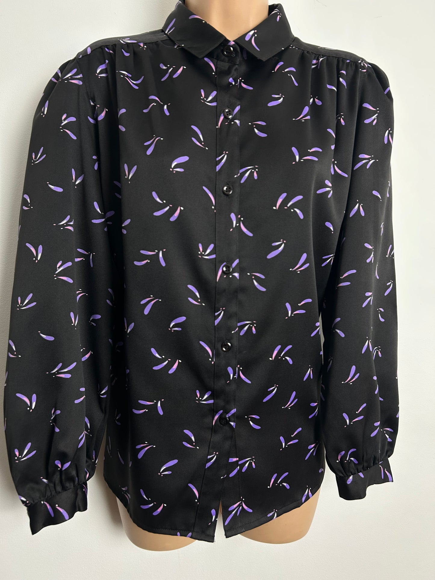 Vintage Early 1980s Size 16-18 Black Lilac & Pink Petal Print Long Sleeve Shirt