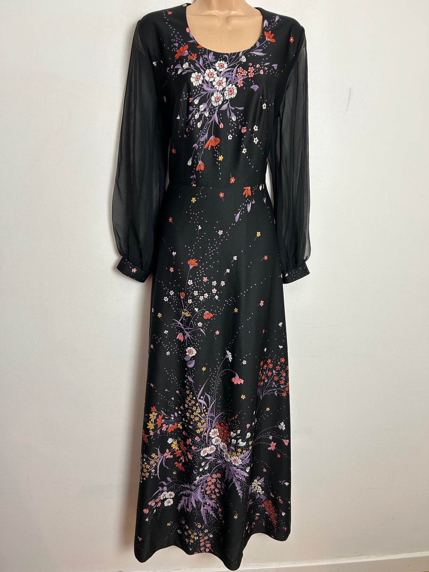 Vintage 1970s UK Size 14 Black Orange Mauve & White Floral Print Long Chiffon Sleeve Maxi Dress