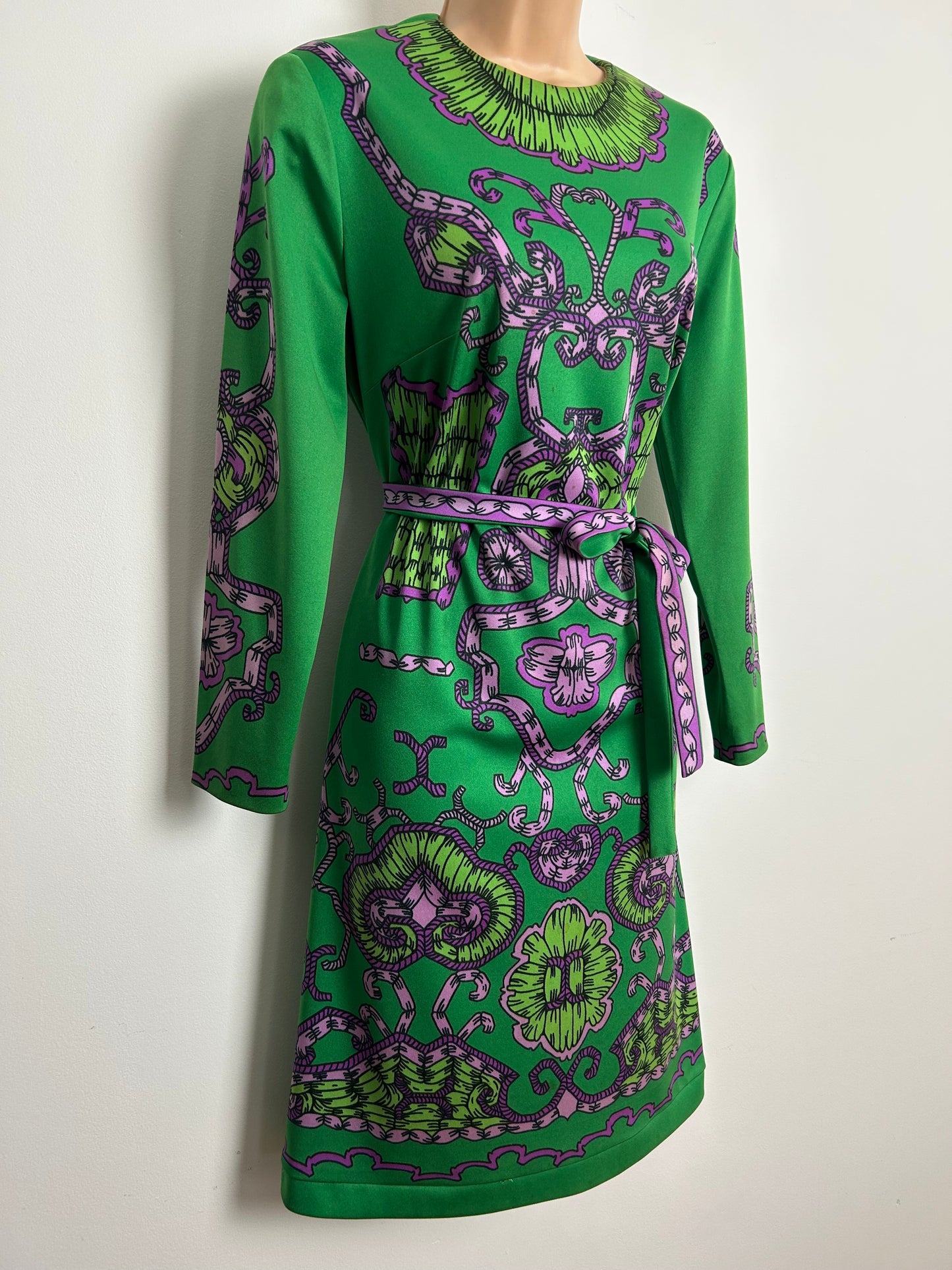 Vintage 1970s STUNNING Size 12-14 Green & Pink Tones Abstract Scarf Print Long Sleeve Belted Dress