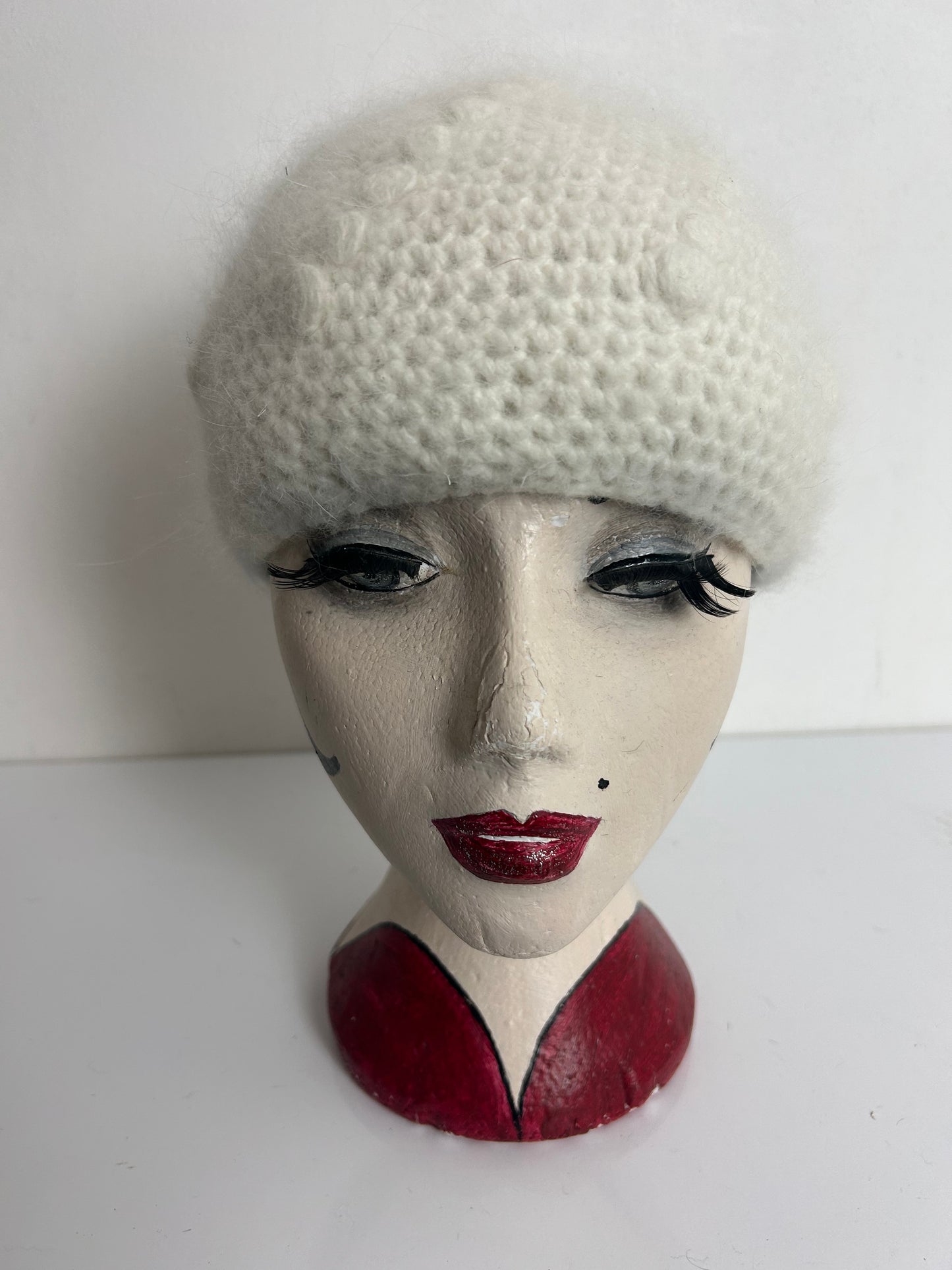 Vintage Winter White Chunky Knit Angora & Wool Mix Beanie Style Hat