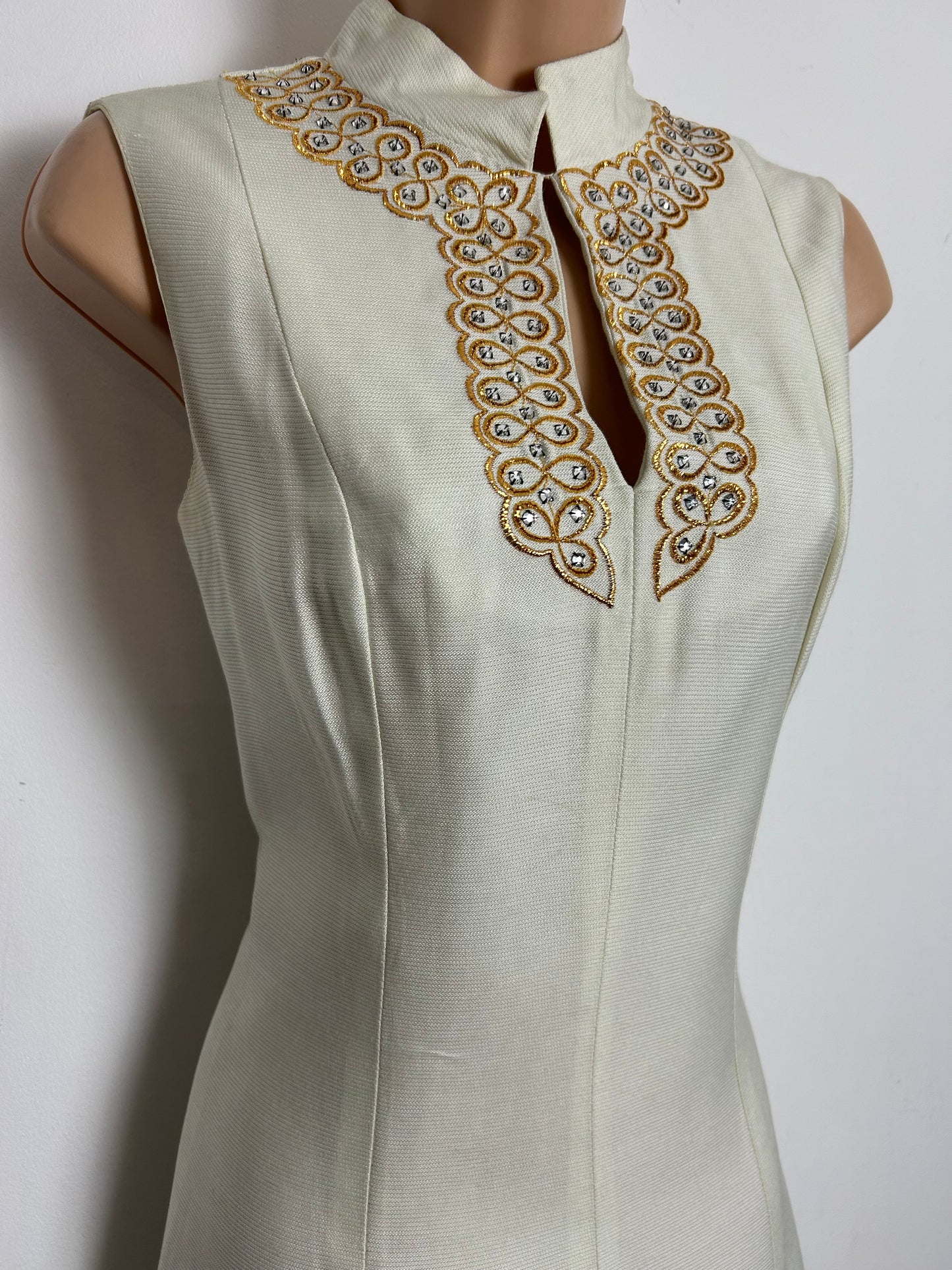 Vintage 1960s WENDY Size 8 Winter White Gold Braid & Diamante Embellished Mod Occasion Shift Dress