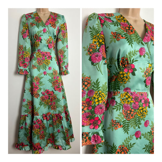 Vintage 1970s VERA MONT PARIS UK Size 10 Green Pink & Orange Floral Print Long Sleeve Boho Maxi Dress