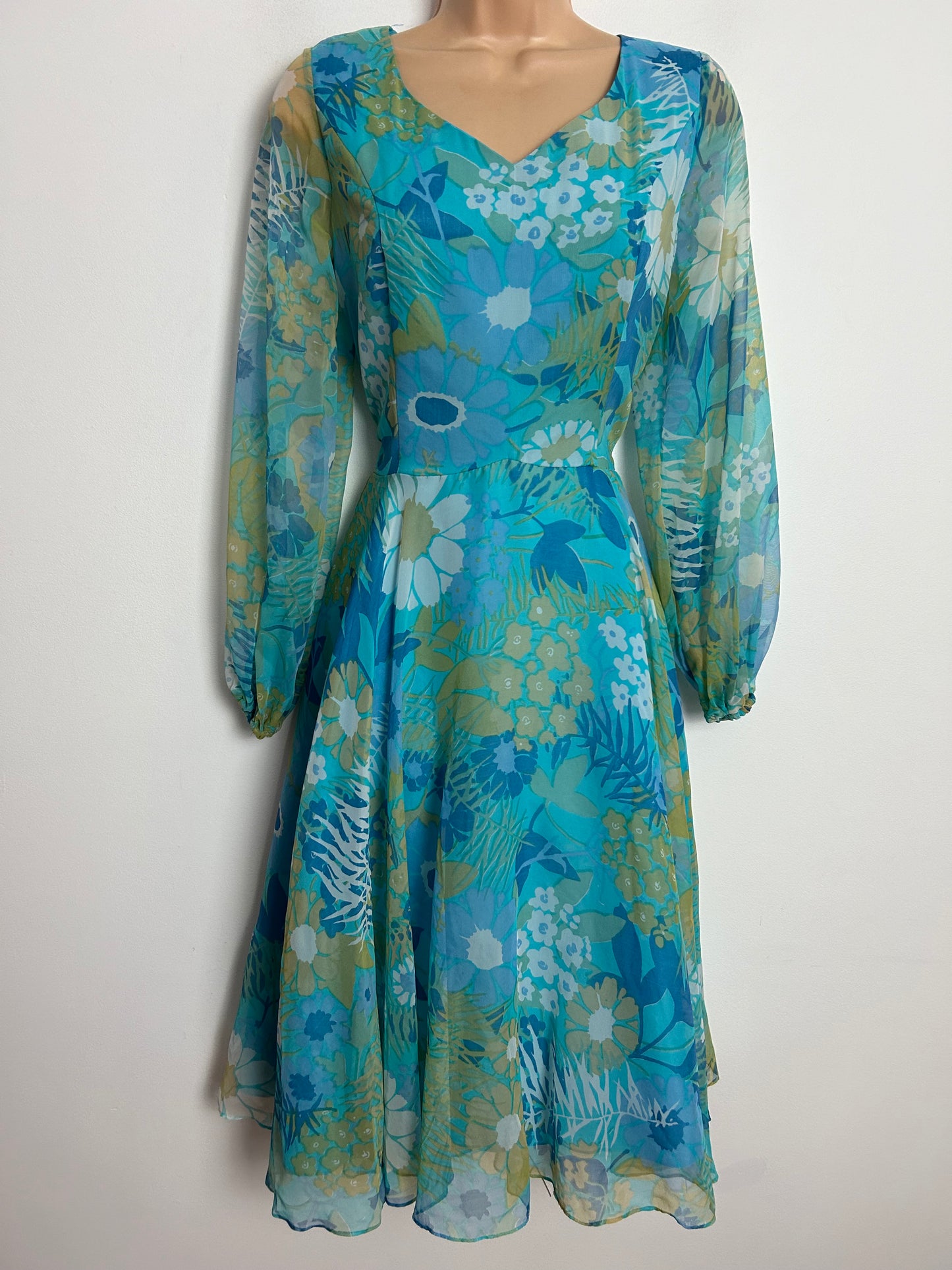 Vintage 1970s BERNARD FRERES UK Size 8 Blue & Green Tones Floral Print Long Sleeve Chiffon Dress