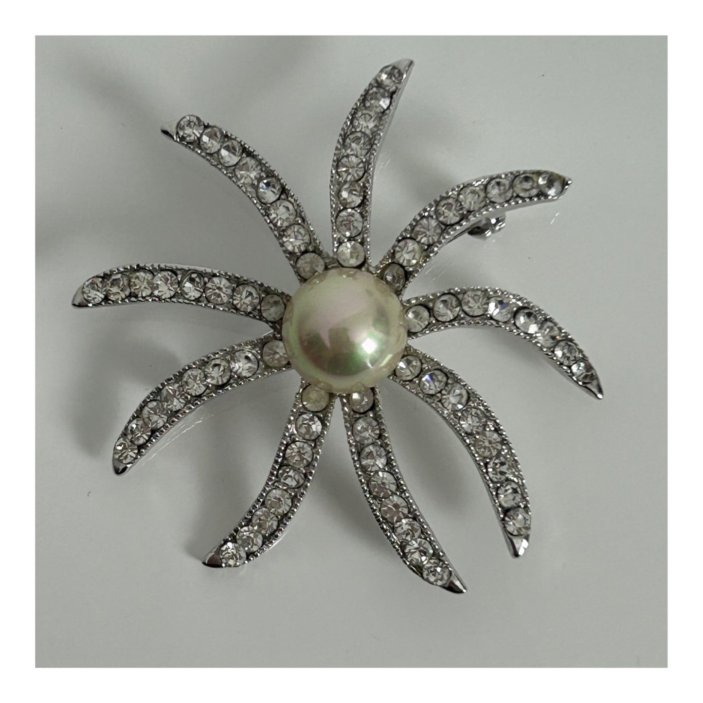 Vintage Early 1960s Silver Tone Paste Diamante Set Stylised Starburst Floral Cocktail Brooch