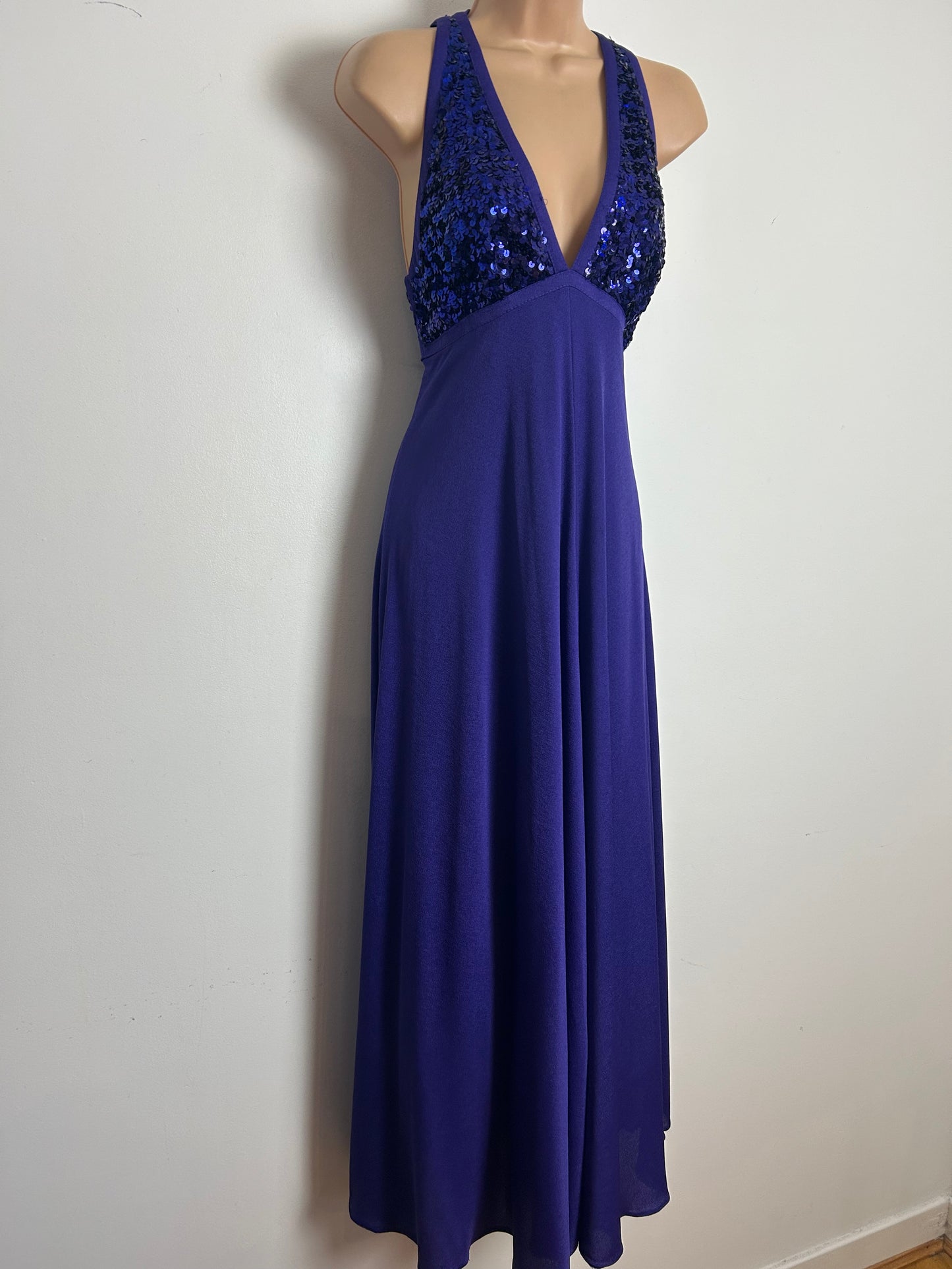 Vintage 1970s YVETTE Size 8 Purple Sequin Bodice Plunge Neck Evening Party Maxi Dress