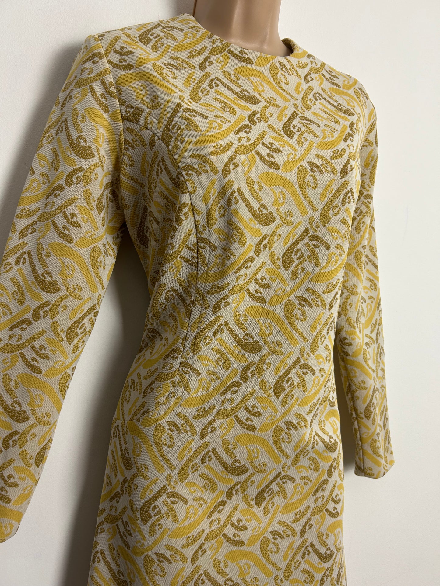 Vintage 1960s RIDELLA UK Size 12 Off White Brown & Dark Yellow Abstract Print Mod Shift Dress