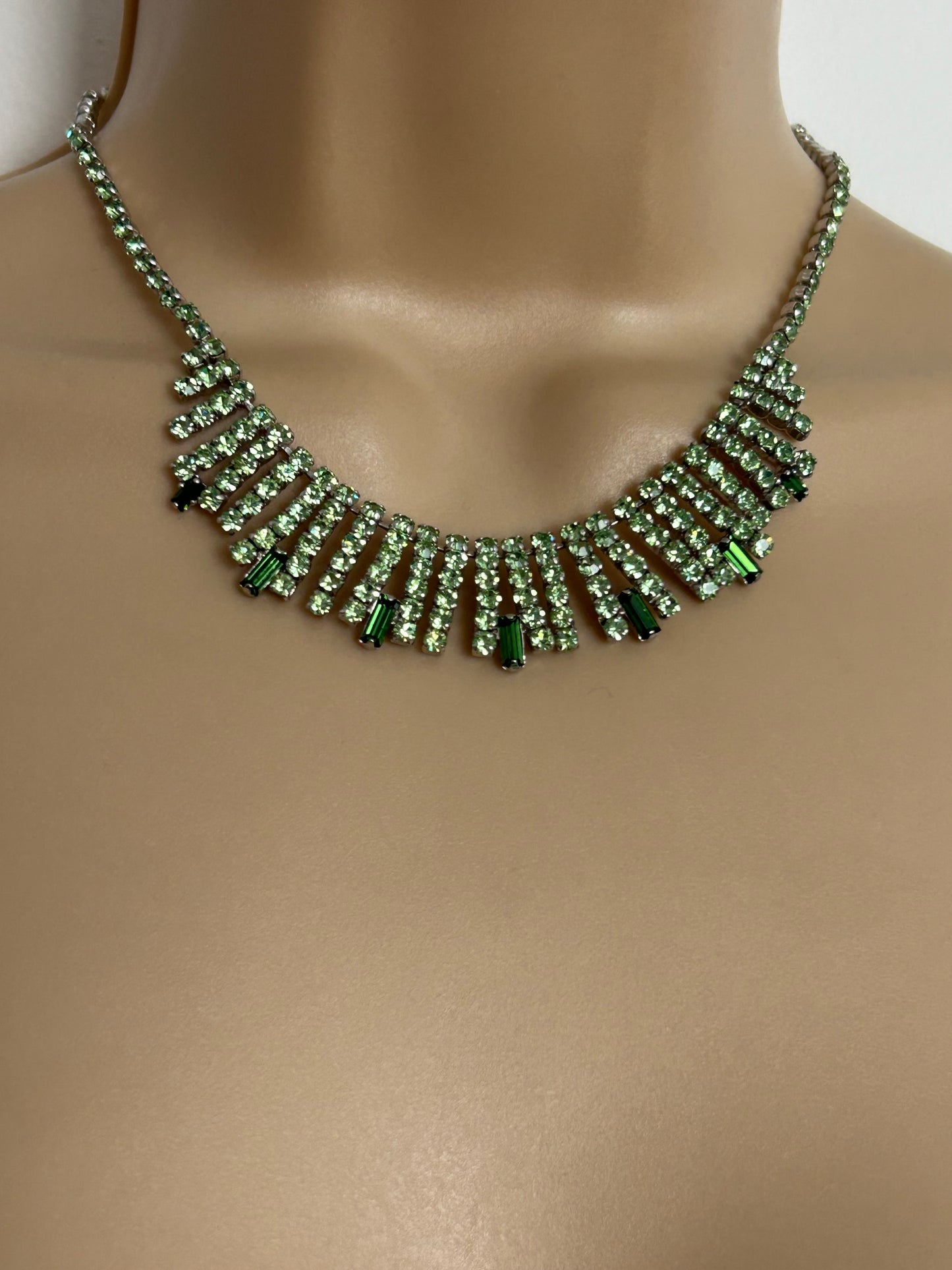 Vintage 1960s Silver Tone & Green Diamante & Cabochon Stone Set Deco Style Paste Necklace