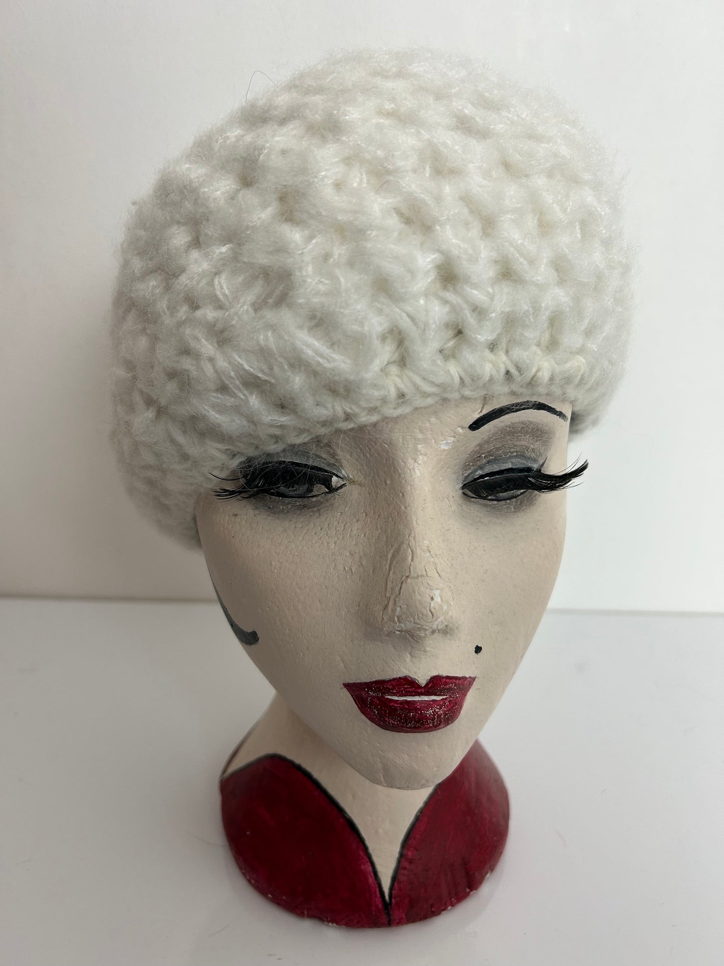 Vintage Winter White Angora & Wool Mix Semi Chunky Beret Beanie Style Reversible Hat