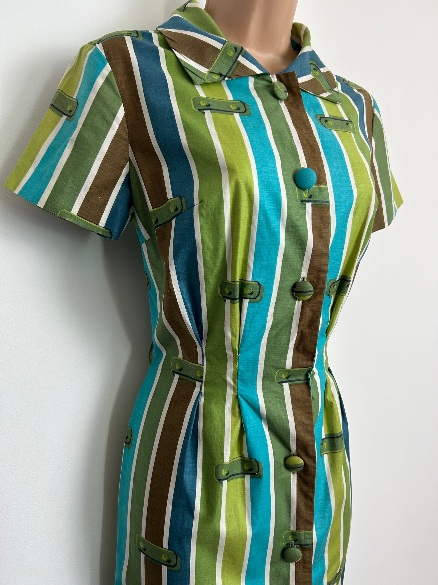 Vintage Early 1960s GLOBAL STYLED BY PARIS Size 8 Green & Brown Tones Stripe Print Cotton Fitted Day Dress