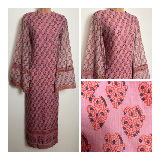 Vintage 1970s Size 6-8-10 Indian Hand Block Print Pale Pink Coral & Blue Cotton Gauze Kaftan Style Maxi Dress