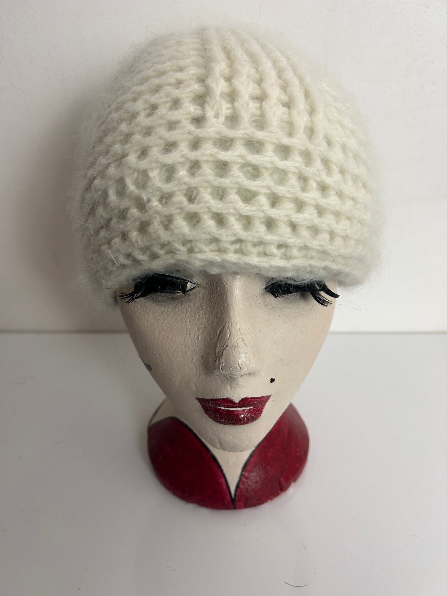 Vintage Winter White Chunky Knit Angora & Wool Mix Beanie Hat