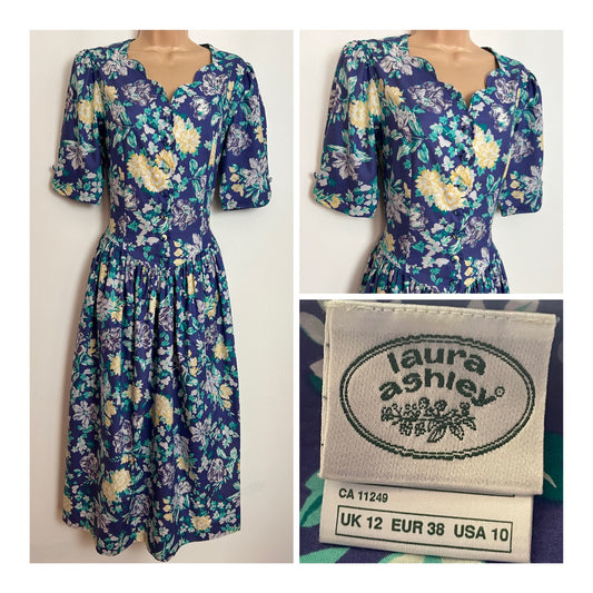 Vintage 1980s LAURA ASHLEY UK Size 10 (Labelled Size 12) Blue Floral Print Short Sleeve Scallop Neck Midi Day Dress