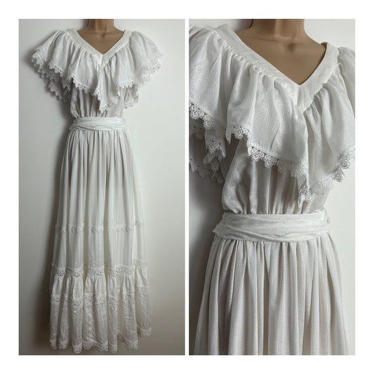Vintage 1970s Size 6 White Frill Collar Short Sleeve Ruched Waist Tiered Boho Maxi Dress