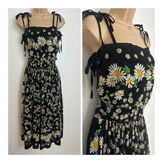 Vintage 1980s HASSO Size 12 Black & White Daisy Floral Print Double Tie Straps Pleated Maxi Dress