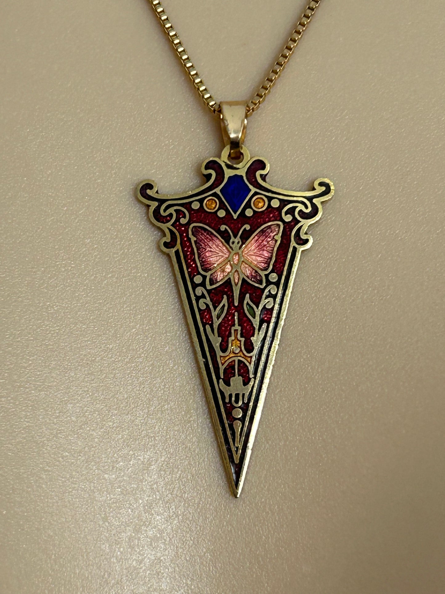 Vintage Gold Tone Red Butterfly Pattern Dagger Shaped Pendant & Necklace