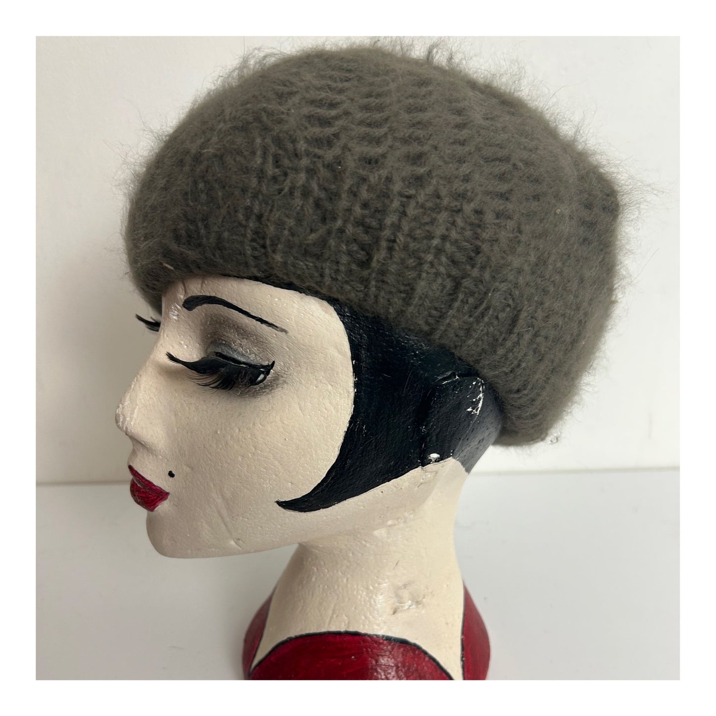 Vintage 1970s Olive Green Chunky Knit Angora Mix Beanie/Beret Style Hat