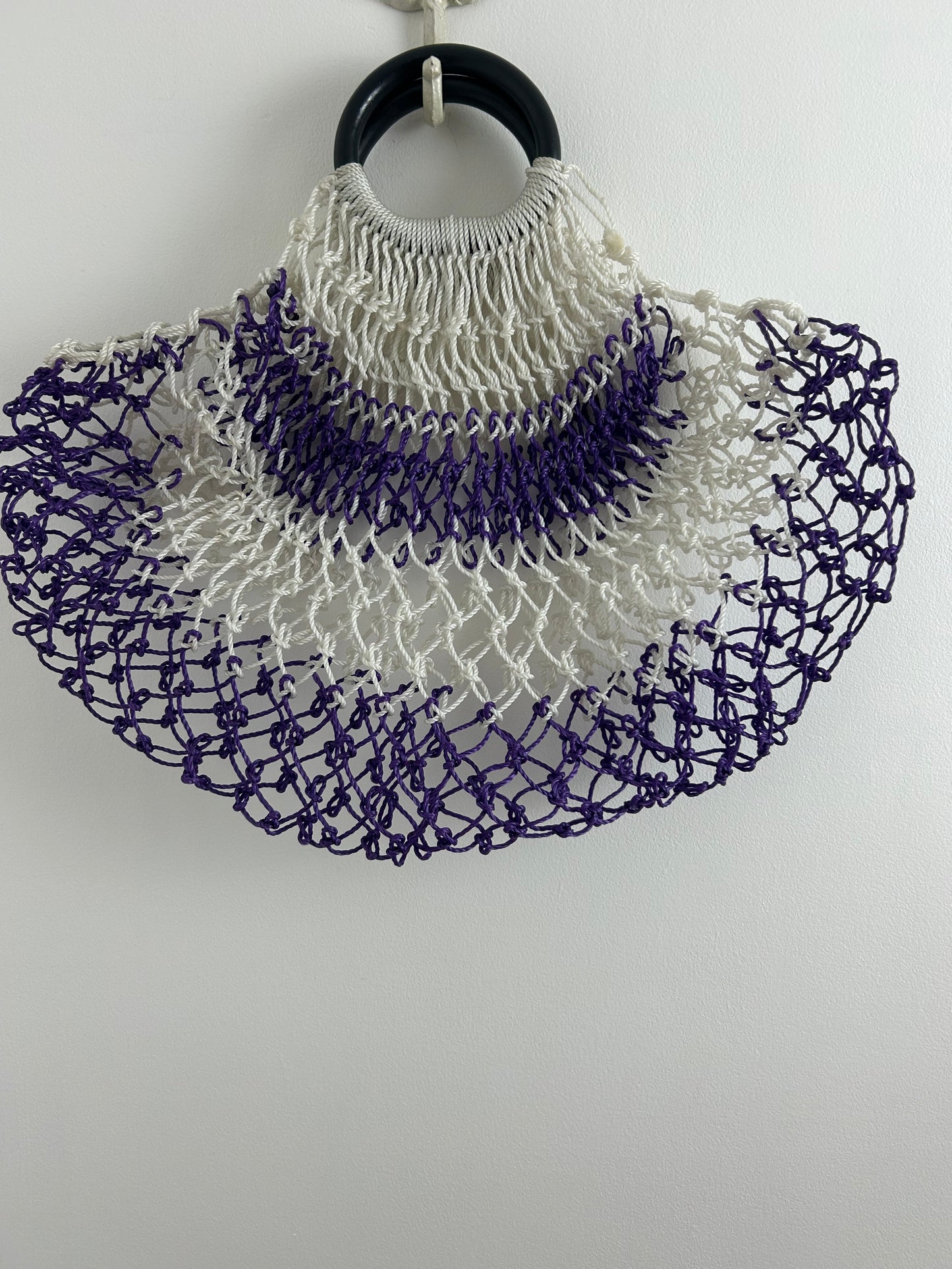 Vintage 1960s Fab Purple & White Plastic Woven String Shopping Bag