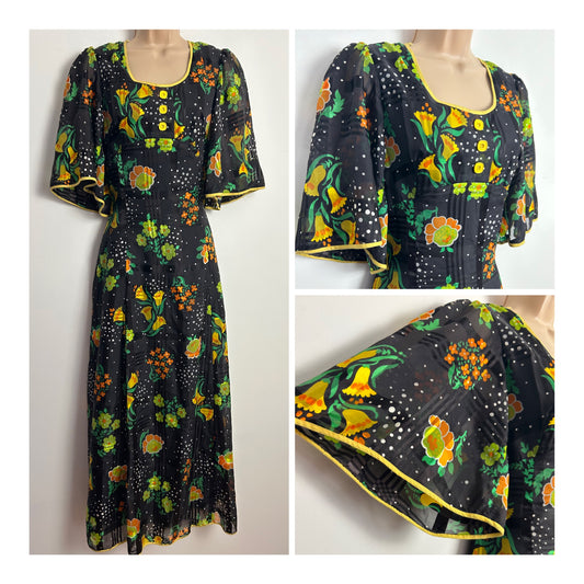 Vintage 1970s Size 8 Black Yellow Orange & Green Floral & Polka Dot Print Short Flared Sleeve Maxi Dress