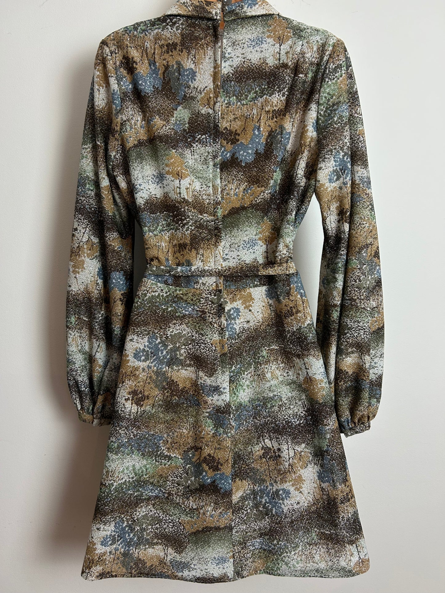Vintage 1970s CLIVE BYRNE Size 12-14 Silver Brown Green & Beige Abstract Tree Print Lurex Belted Long Sleeve Dress