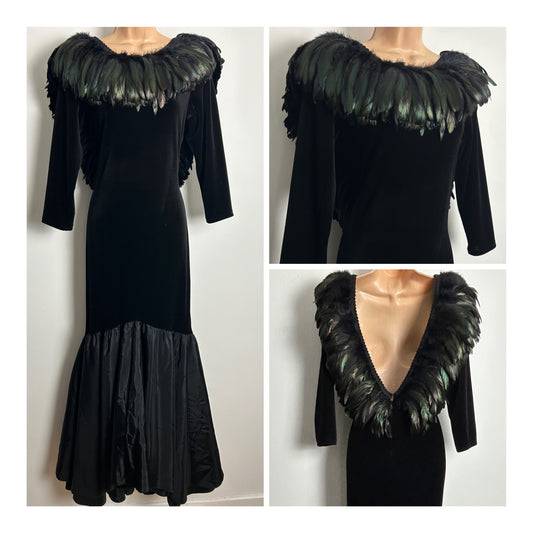Vintage 1980s AMAZING Ann Green Size 12 (L) Black & Green Iridescent Feather Fitted Wiggle Cocktail Evening Ballgown