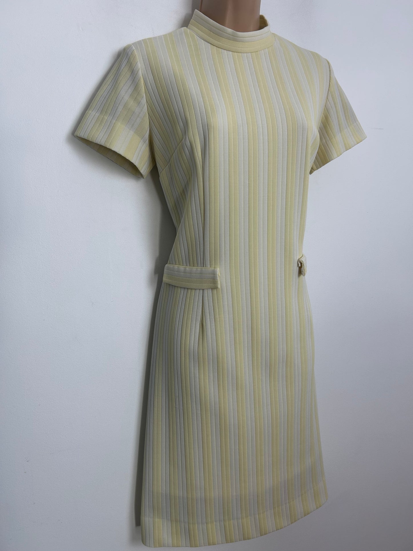 Vintage 1960s RODNEY DRESSES Size 12 Lemon & White Stripe Print Crimplene Mod Shift Dress