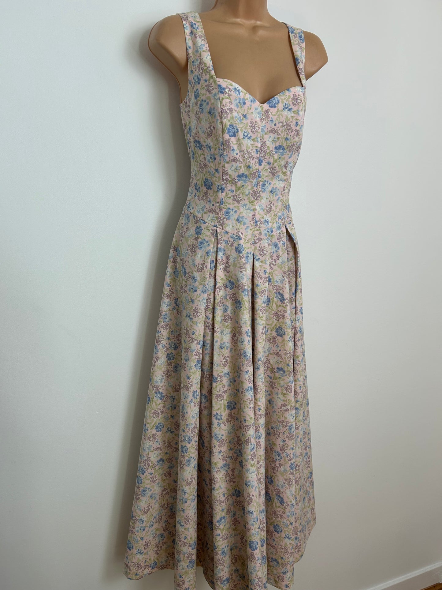 Vintage Late 1980s LAURA ASHLEY Size 8 (12 On Label) Nude Pink & Blue Floral Cotton Pleated Maxi Dress
