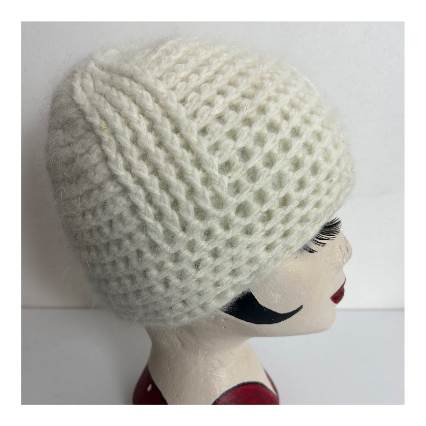 Vintage Winter White Chunky Knit Angora & Wool Mix Beanie Hat