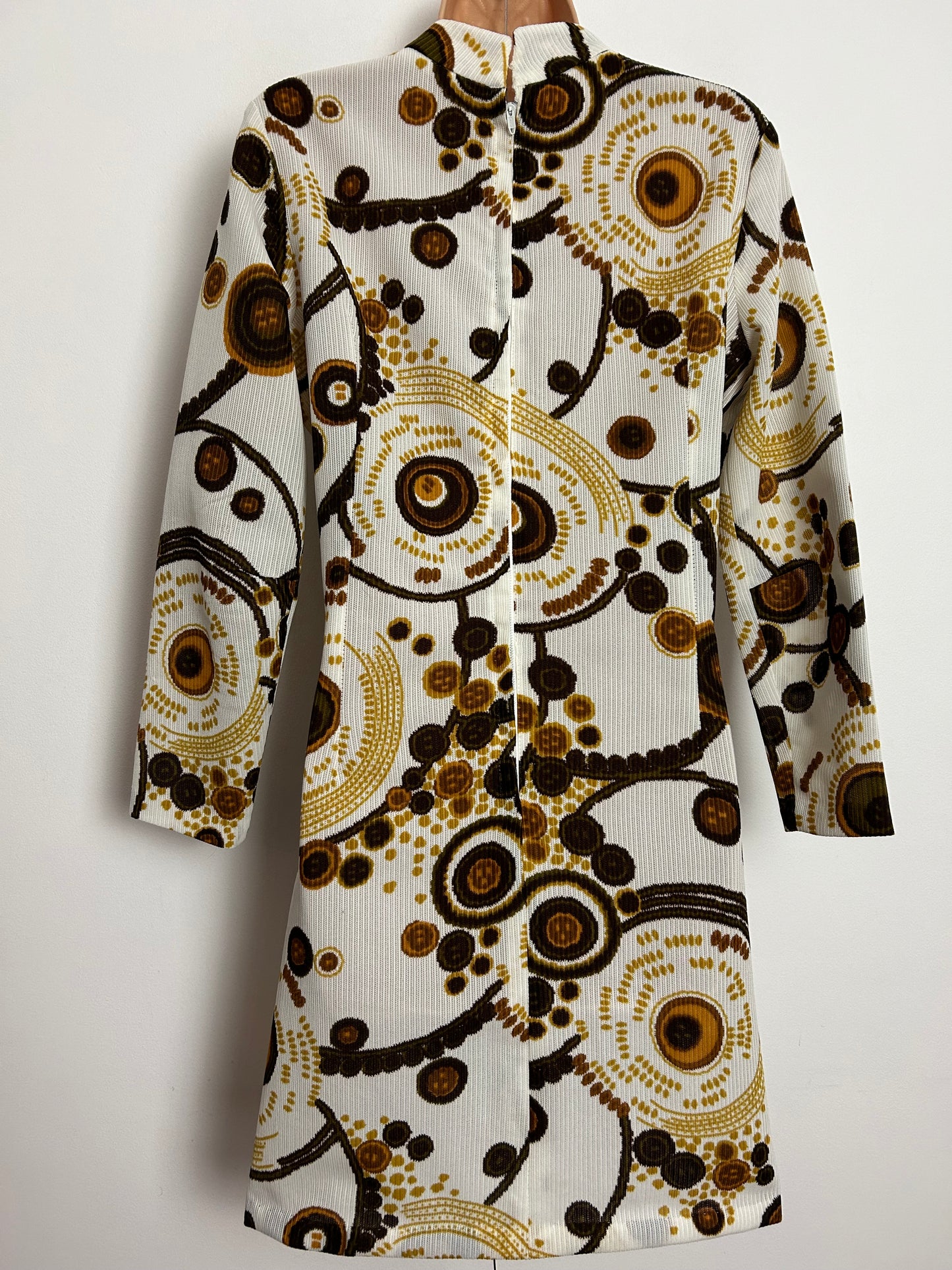 Vintage 1960s UK Size 14 White Brown & Mustard Circle Print Long Sleeve Mod Shift Dress