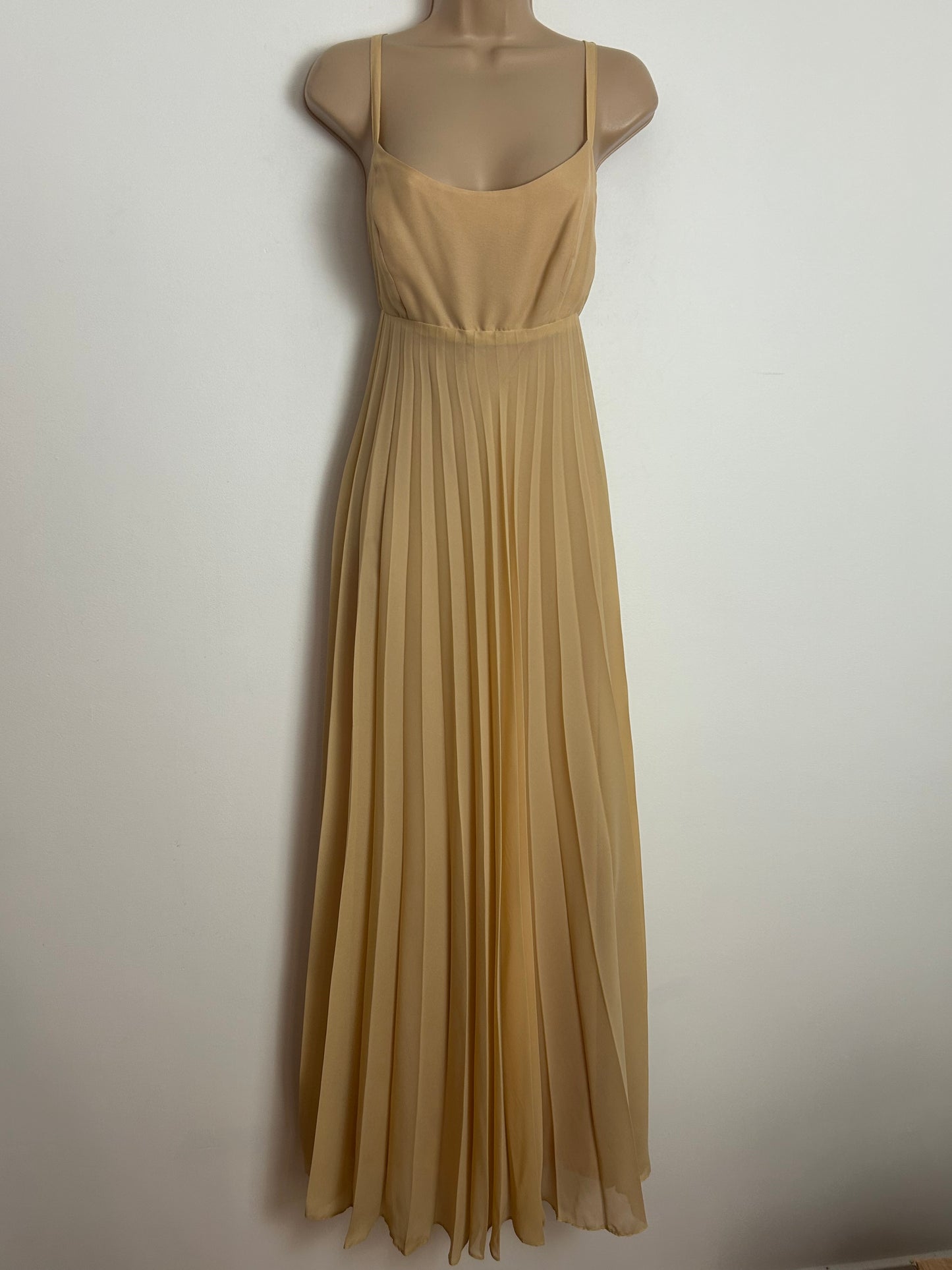 Vintage 1970s ARLETTE BERESSI Size 8 Nude Beige Strappy Pleated Empire Line Occasion Maxi Dress
