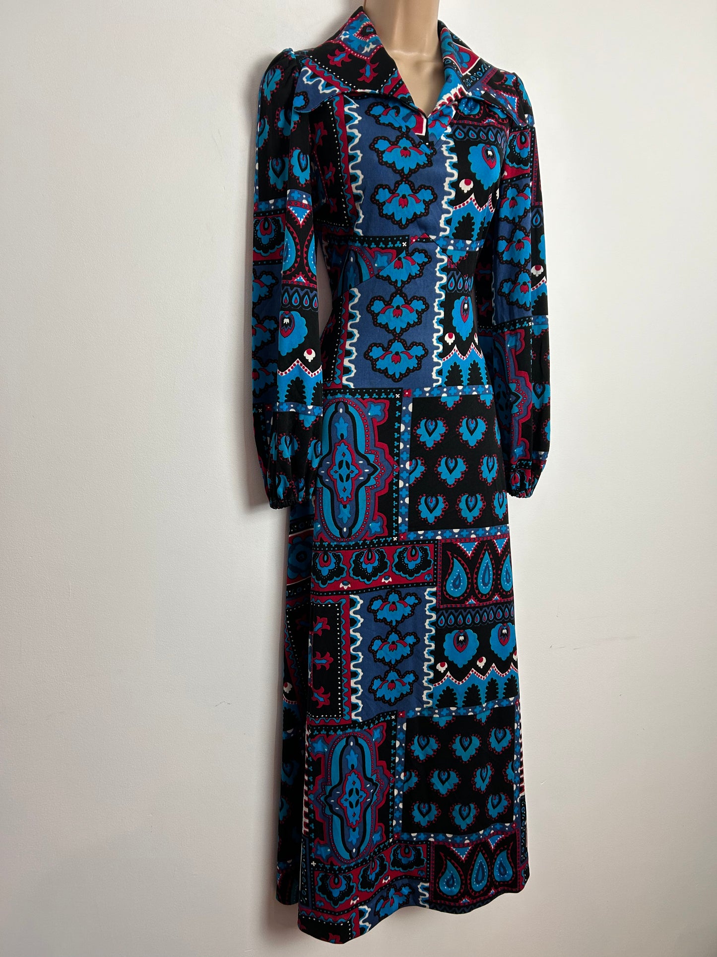 Vintage 1970s UK Size 10 Black Blue & Red AMAZING Abstract Print Long Sleeve Boho Maxi Dress