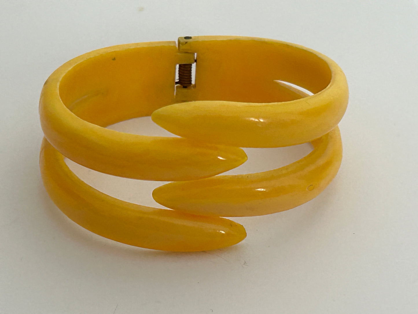 Vintage 1960s Yellow Plastic Mod Hinged Cuff Clamper Bracelet Bangle