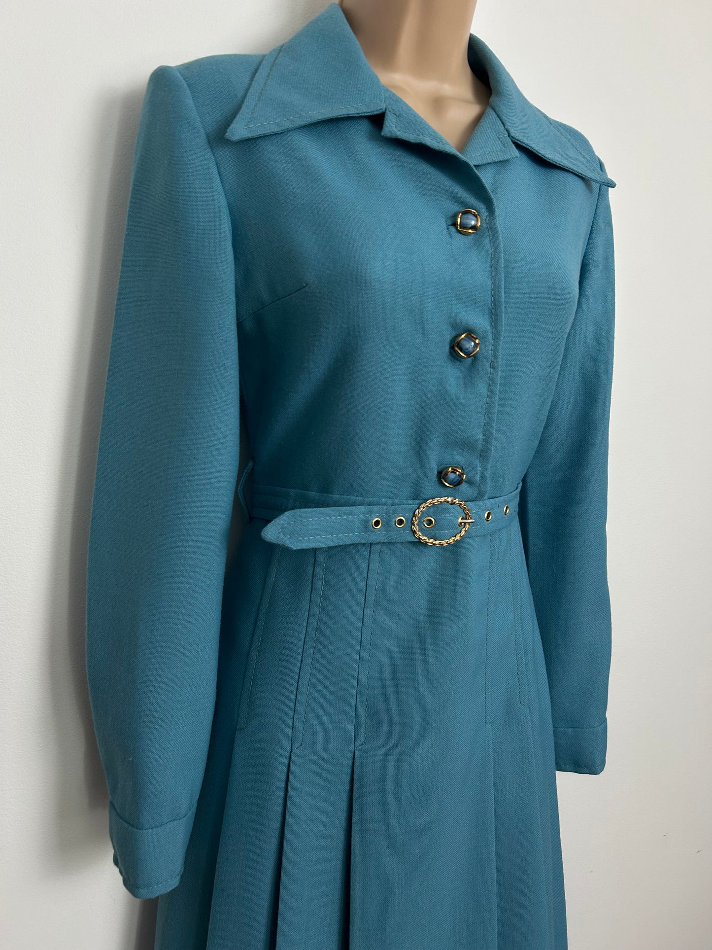 Vintage 1970s Size 8 Dusky Turquoise Wool Blend Dagger Collar Belted Pleated Mod Day Dress