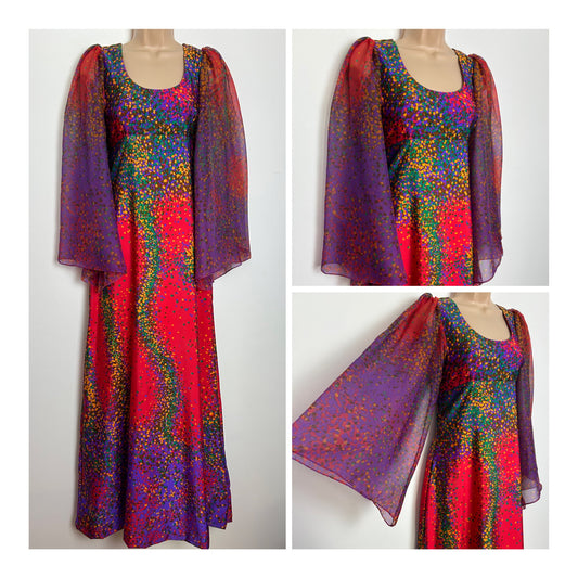 Vintage 1970s VERA MONT PARIS Size 6-8 Red Purple & Green Ditsy Print Long Flared Sleeve Maxi Dress