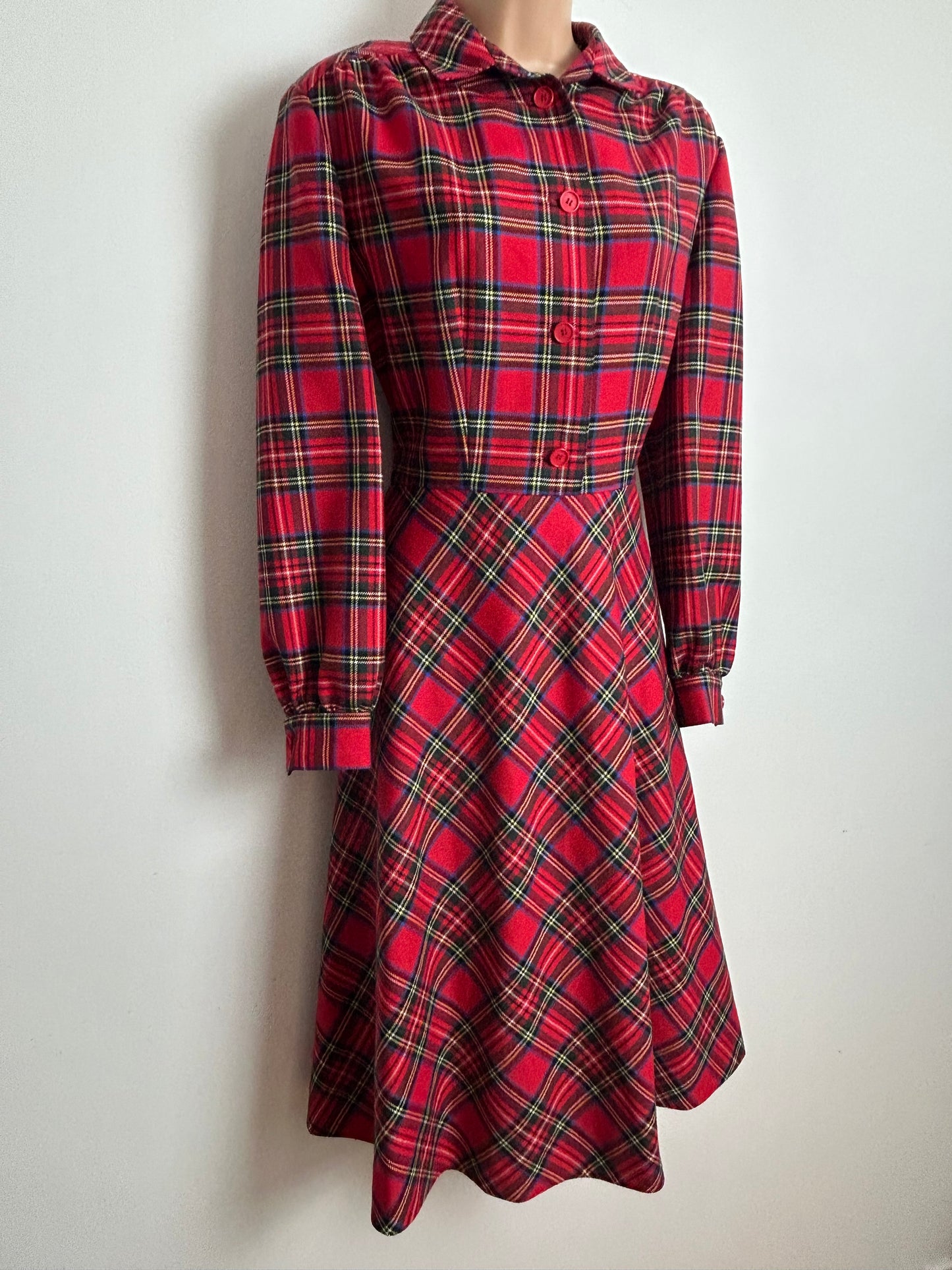 Vintage 1970s Size 14 red green & yellow tartan check long sleeve fit & flare wool dress