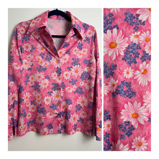 Vintage 1970s Size 10-12 Cute Pink Blue & White Floral Print Long Sleeve Shirt