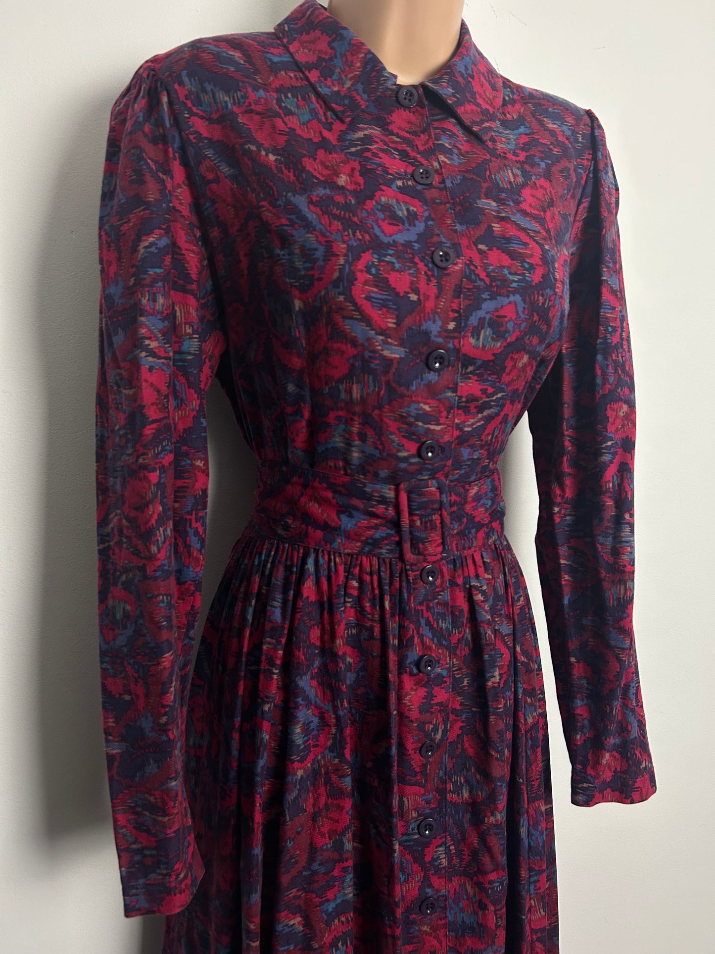 Vintage 1980s LAURA ASHLEY MADE IN REP IRELAND Size 12 Red & Blue Tones Floral Print Belted Pleated Cotton Day Dress