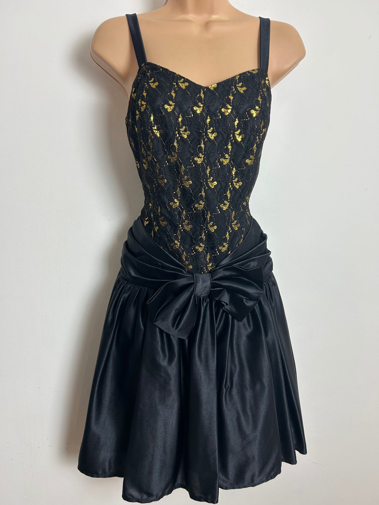 Vintage 1980s Size 10 Black & Metallic Gold Lace Bodice Party Prom Dress