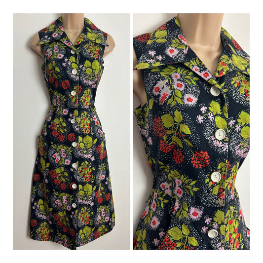 Vintage 1970s Size 6-8 Cute Black Pink Red & Green Floral Print Cotton Sleeveless Pocket Detail Dress