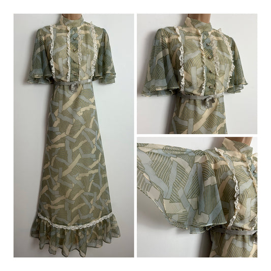 Vintage 1970s Size 8-10 Pretty Sage Green Abstract Print Lace Trim Prairie Boho Maxi Dress