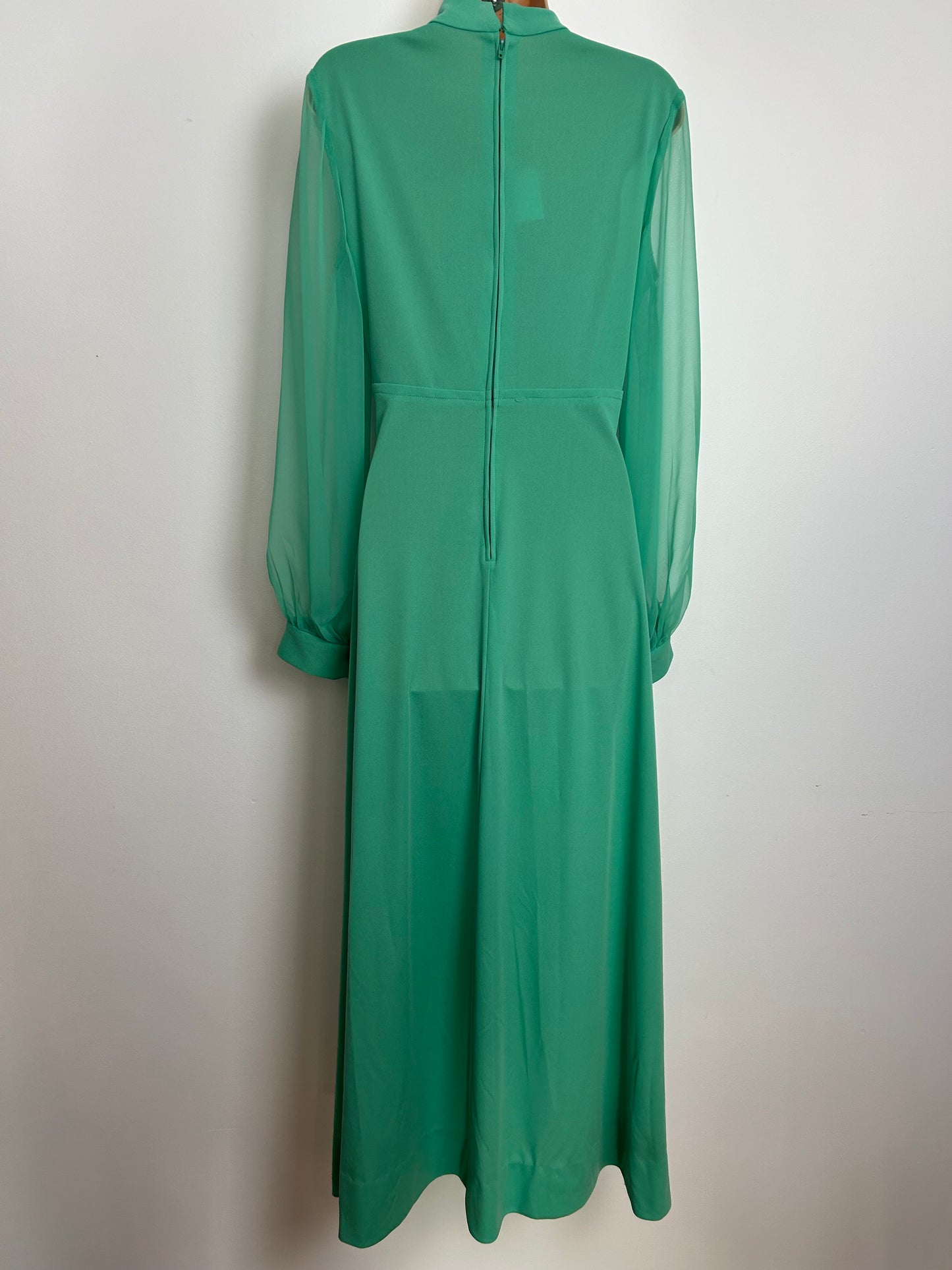 Vintage 1970s Size 12 Jade Green Long Chiffon Sleeves Occasion Maxi Dress
