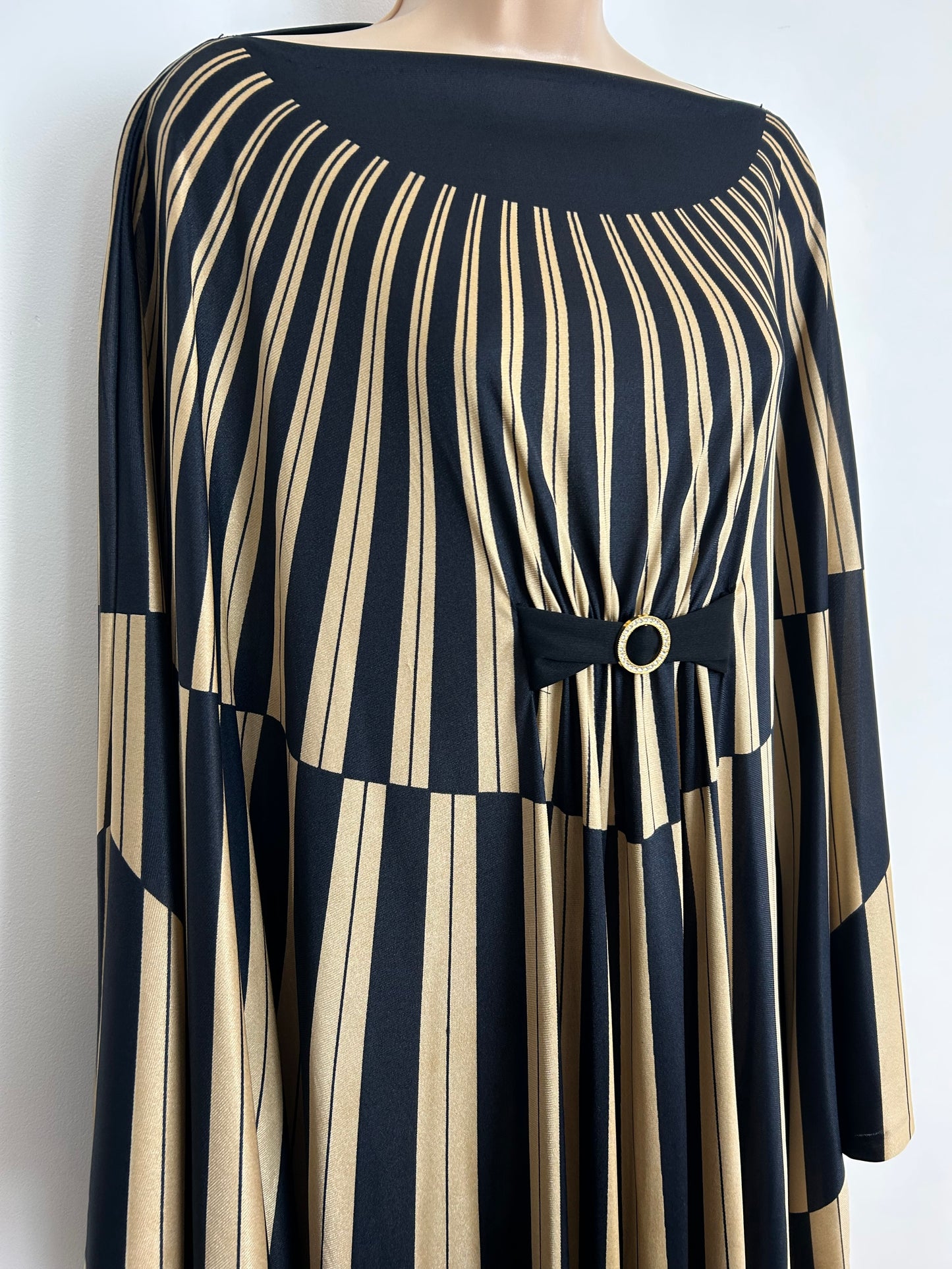 Vintage 1970s AMAZING One Size Black & Gold Stripe Print Very Wide Sleeve Occasion Evening Kaftan Maxi Dress