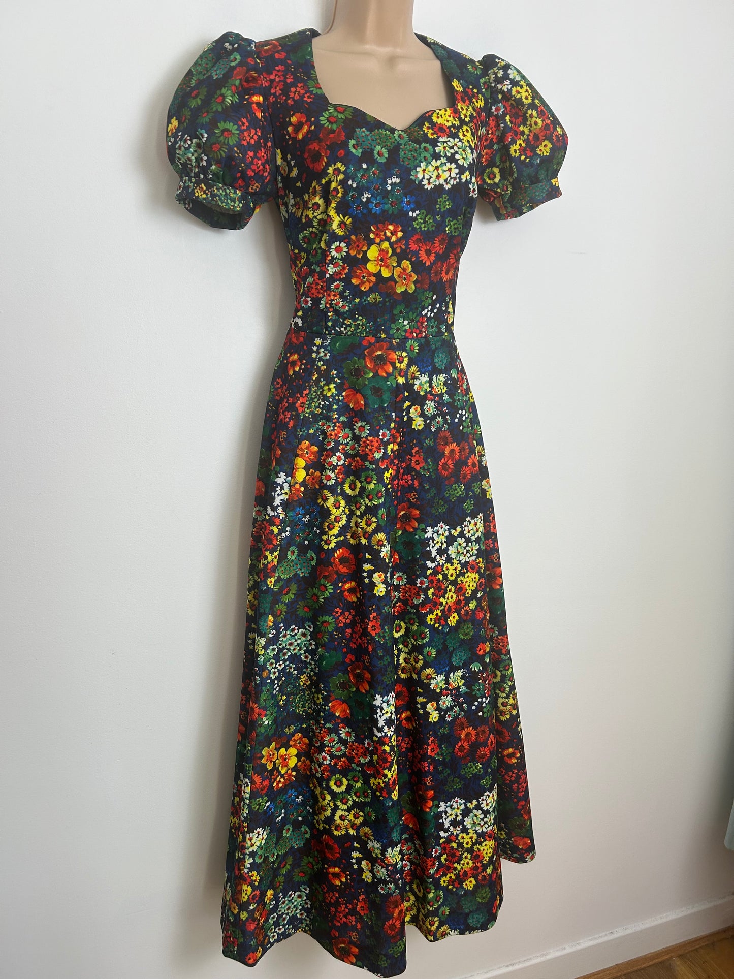 Vintage 1970s Size 8-10 Navy Blue Red Yellow & Green Floral Print Short Sleeve Boho Maxi Dress