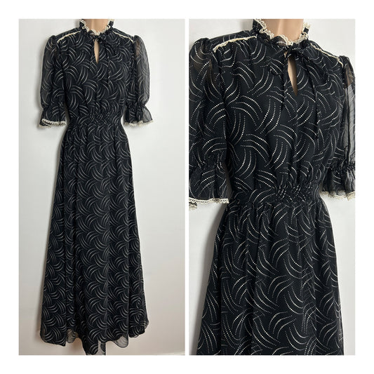 Vintage 1970s UK Size 8 Black & White Spot Print Lace Trim Short Sleeve Tie Back Boho Maxi Dress
