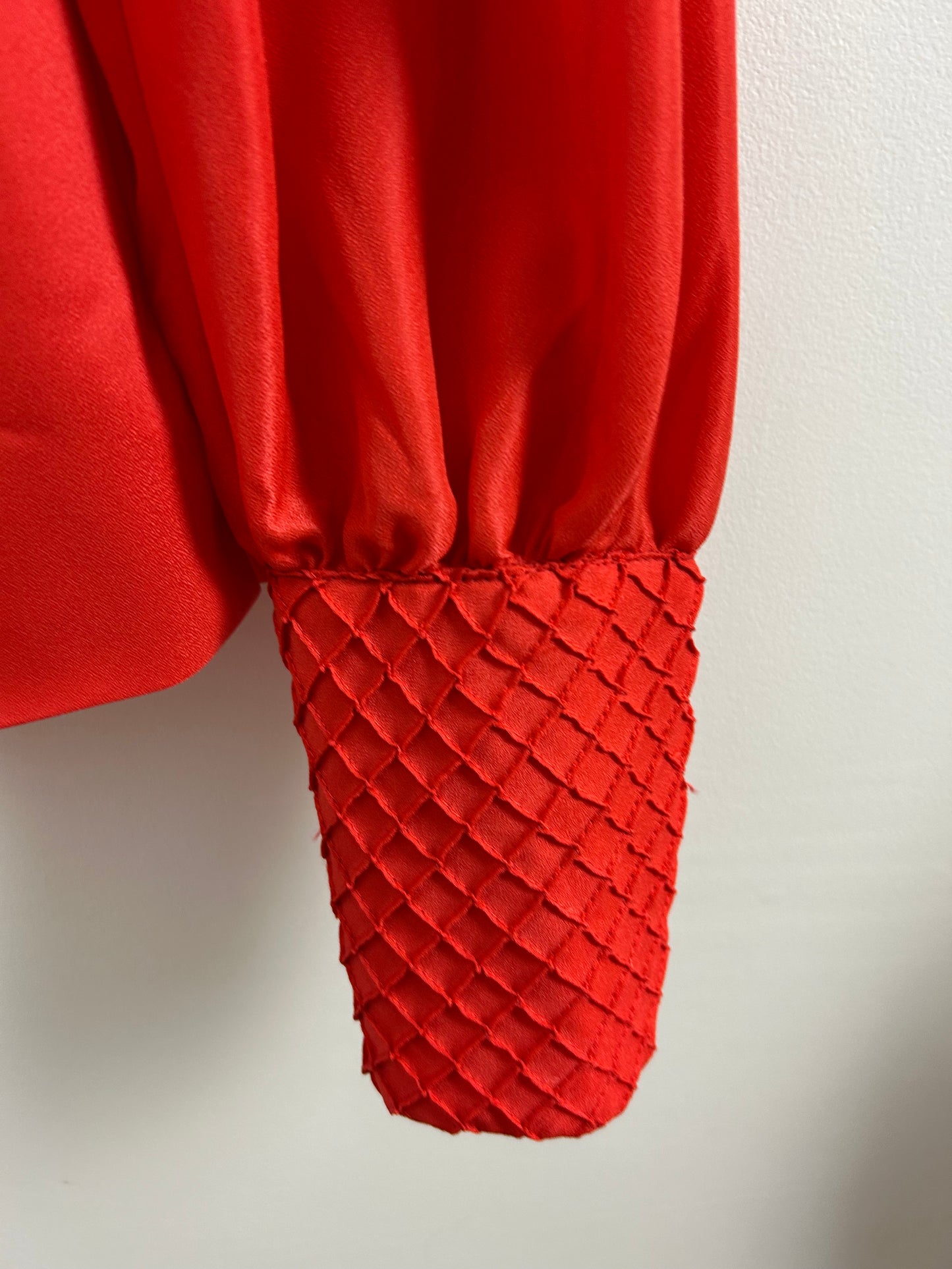Vintage 1970s ROSAMUNDA Mexican Size 12 Red Diamond Pintuck Pleated Detail Long Sleeve Shirt